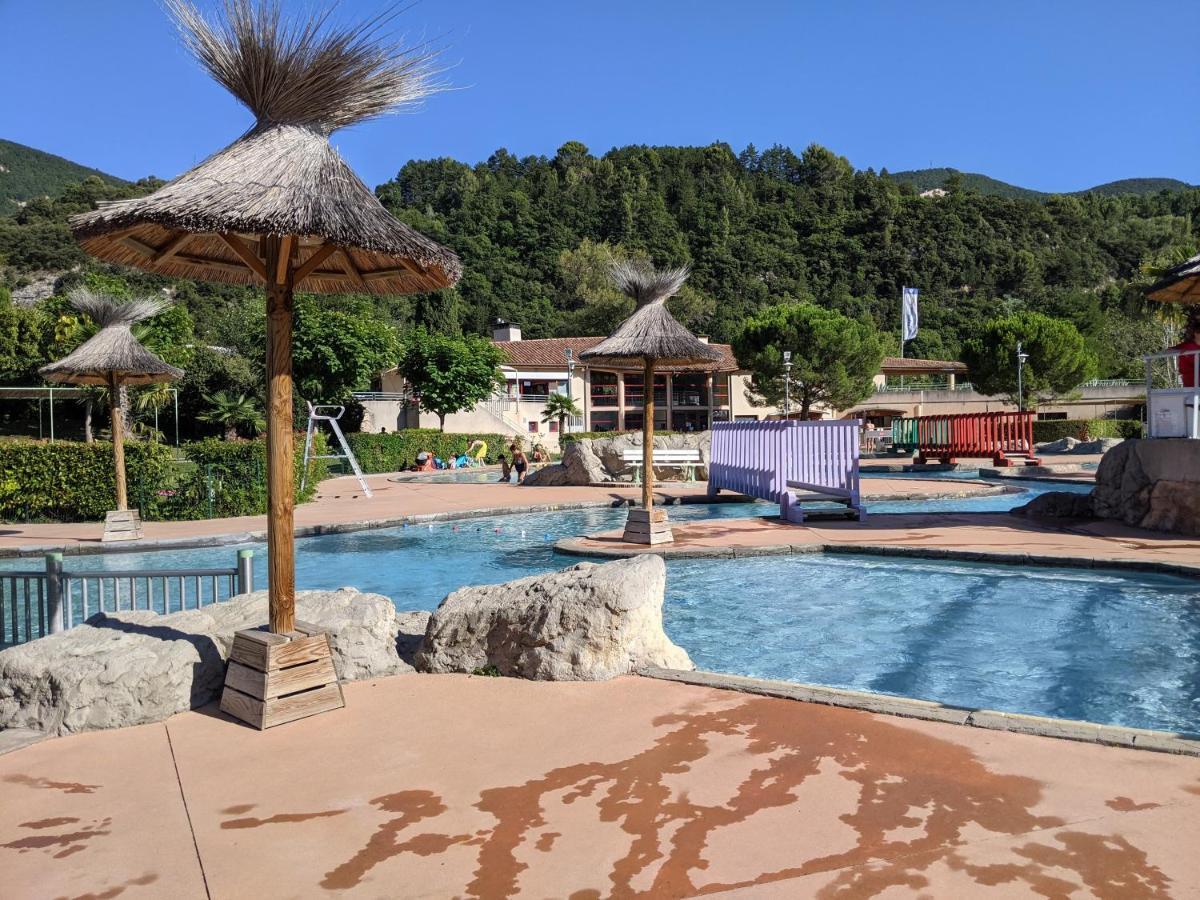 Maisonnette Dans Domaine Avec Piscine A Nyons, Pays Des Olives Eksteriør bilde