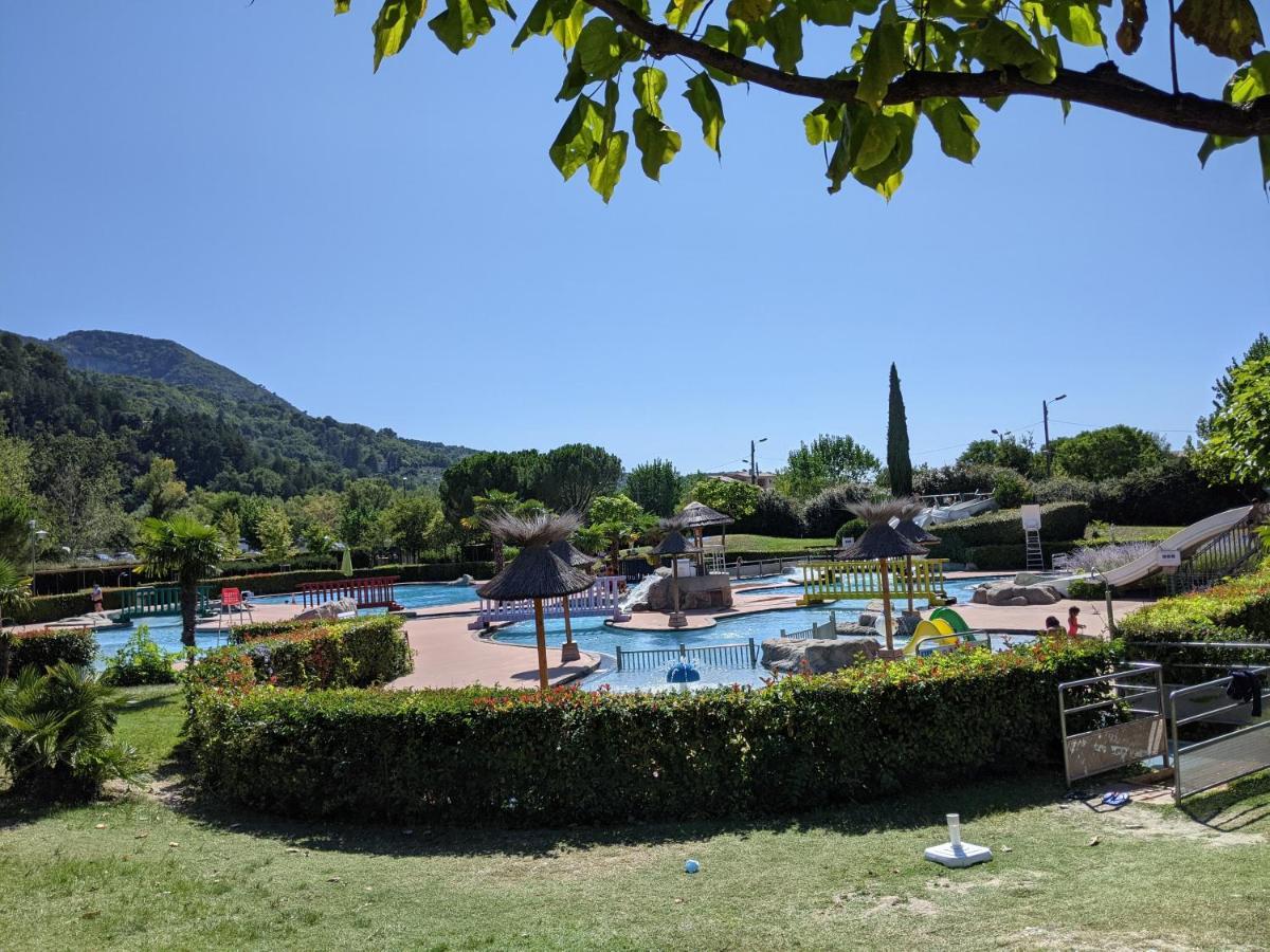 Maisonnette Dans Domaine Avec Piscine A Nyons, Pays Des Olives Eksteriør bilde